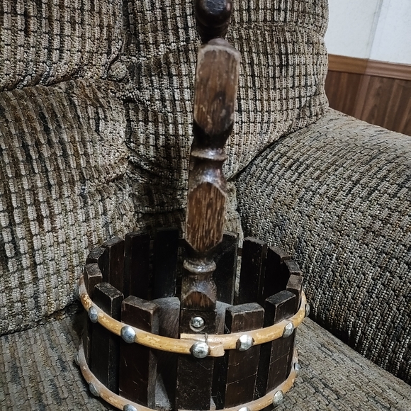 Vintage Wooden Nutcracker Wishing Well 11x6in Rustic Cottage core Country Clean - Picture 3 of 7